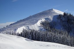 Bergklub: Berra (1719 m.ü.M.)